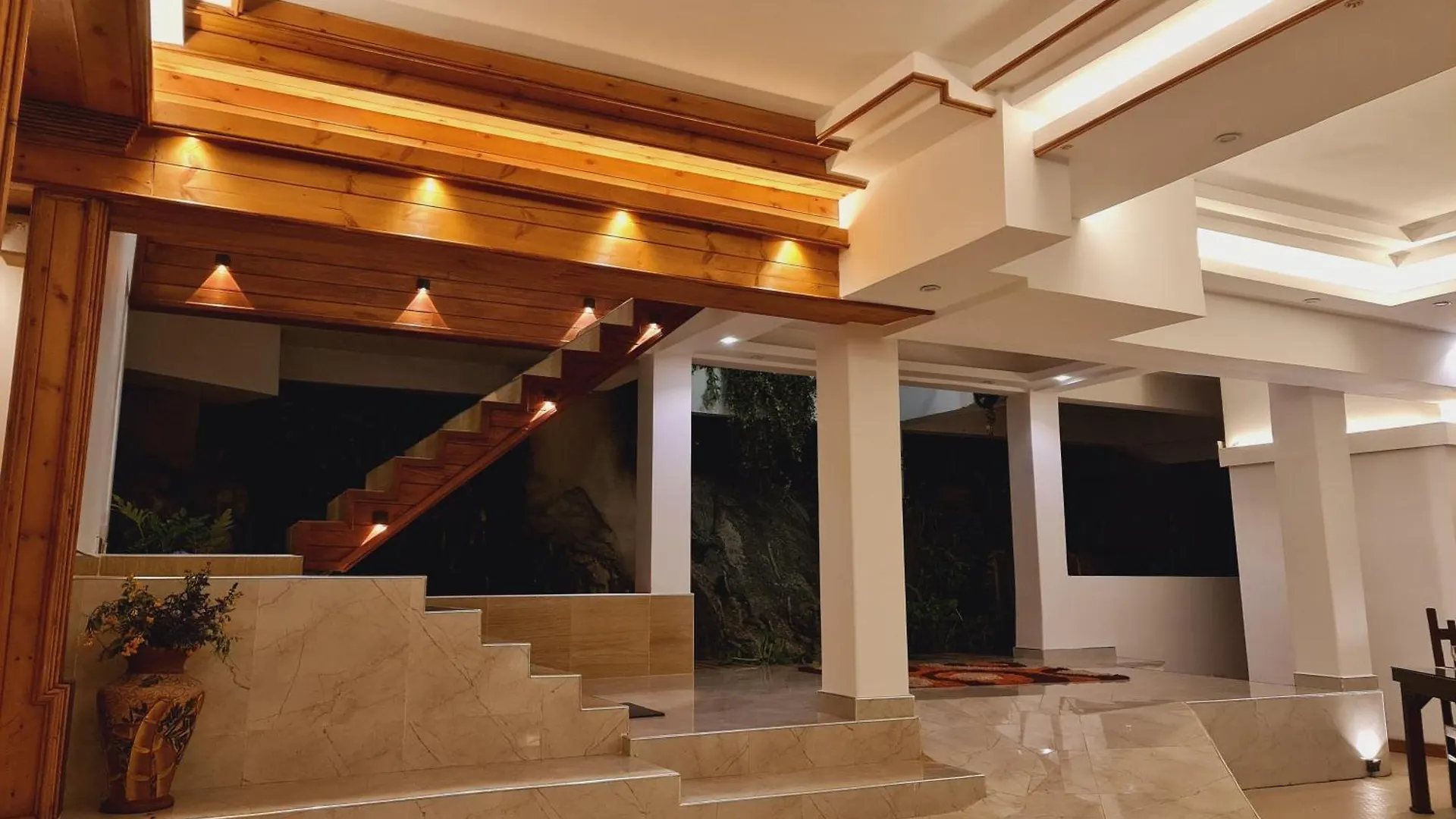 Top Rich Hotel Nuwara Eliya Sri Lanka
